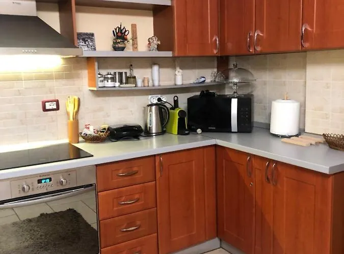 Apartament Teuta *